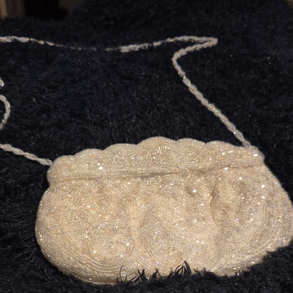 Cream Vintage purse with Beaded Chain
